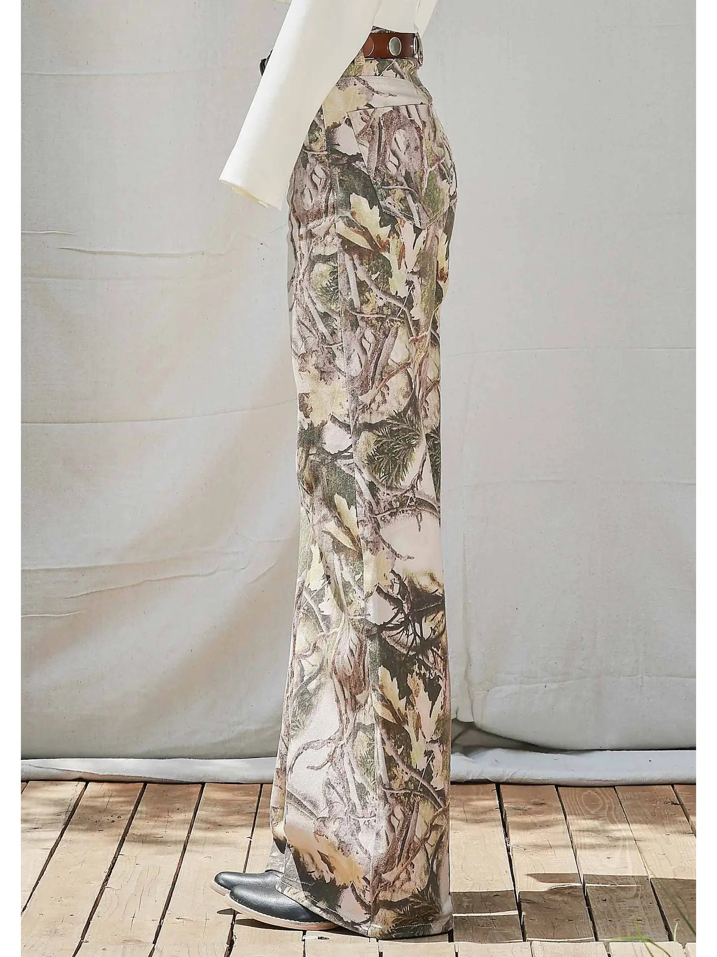 High-Rise Camo Print Wide Leg Jeans