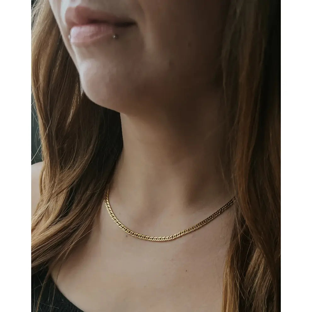 Della Cable Snake Everyday Chain Necklace