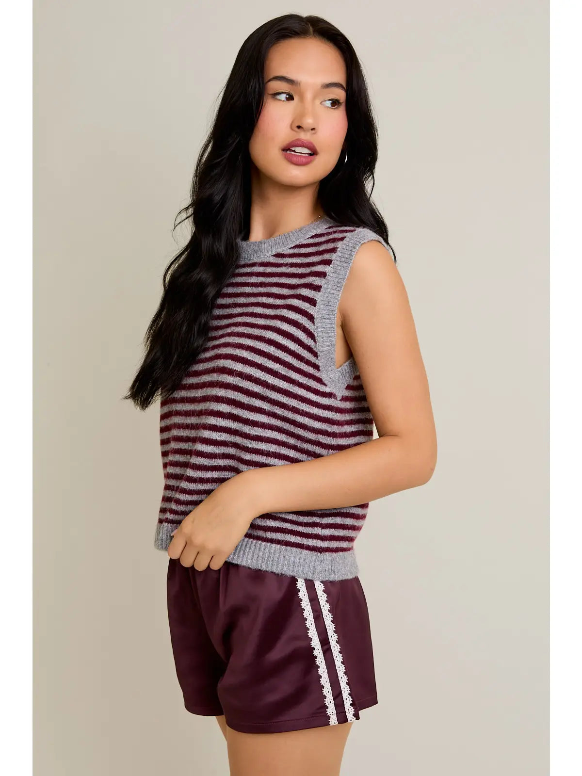 Round Neck Sleeveless Sweater Vest