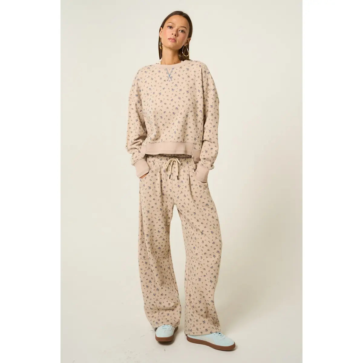 Delicate Floral Casual Pants