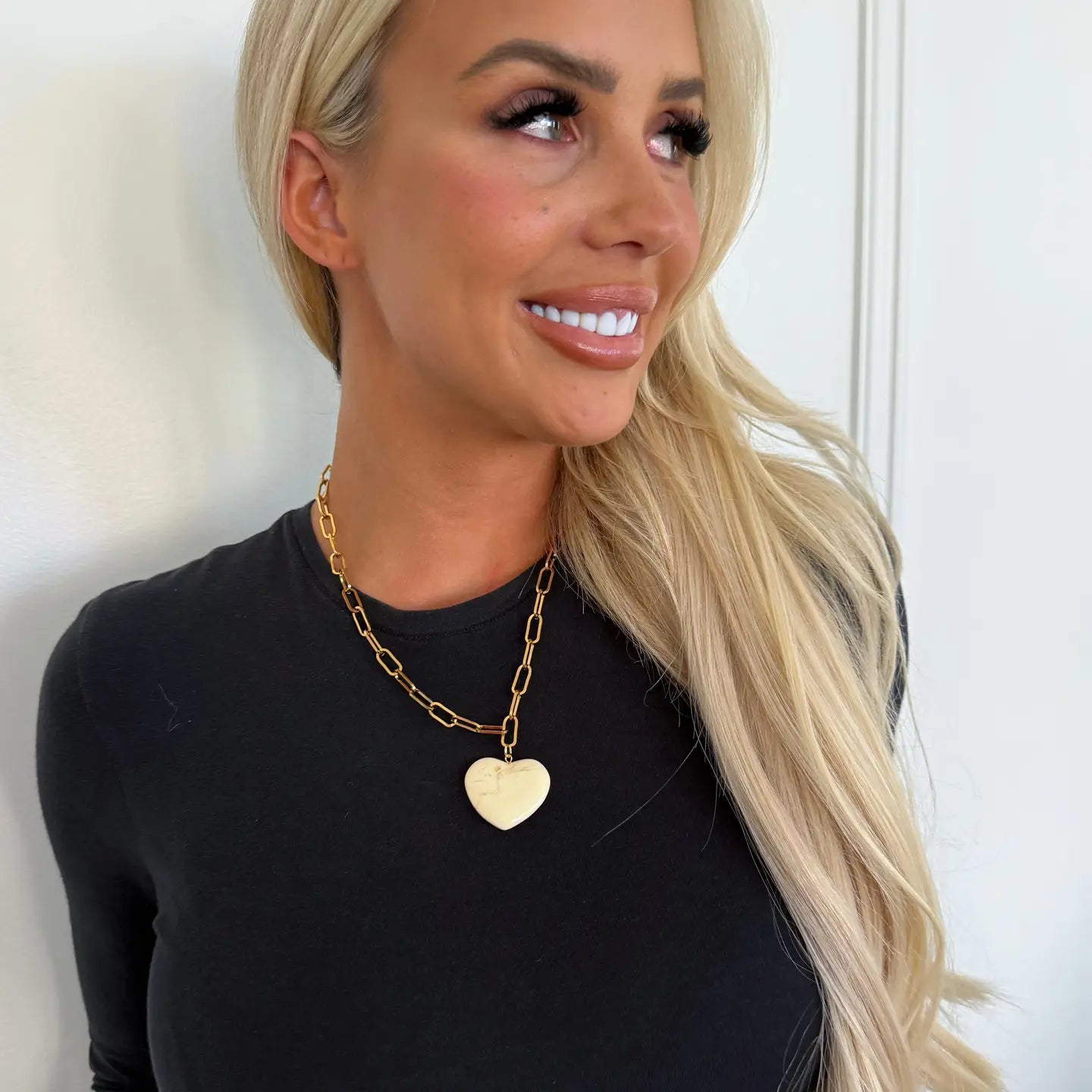 Harlow Necklace in White