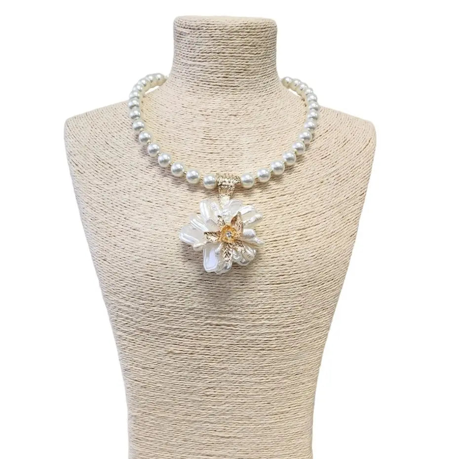 Flower Necklace | Pearl Necklace | Coastal | Boho | Floral