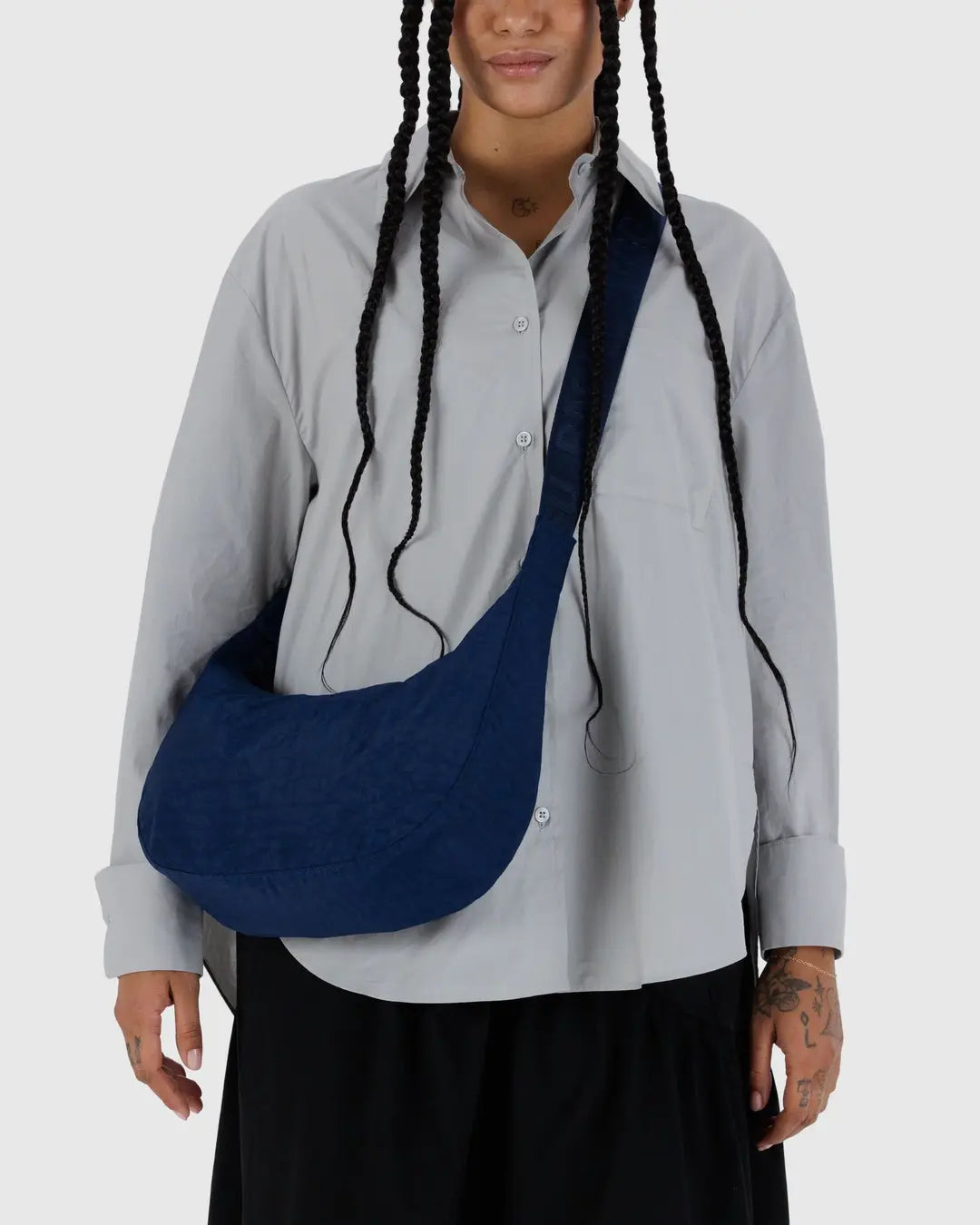 Medium Nylon Crescent Bag - Navy Baggu