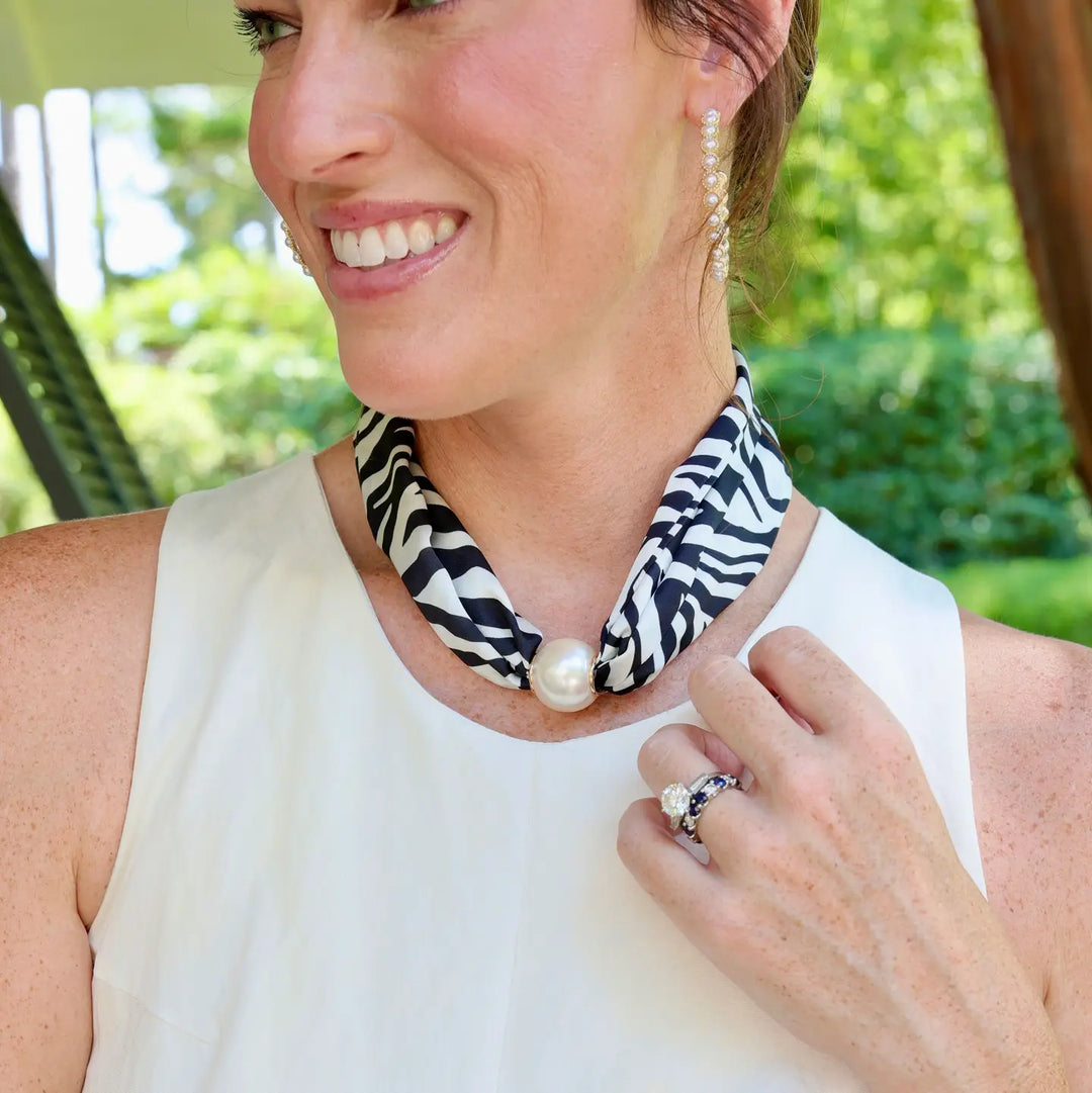 Pammie Magnetic Pearl Scarf Necklace Black Ivory