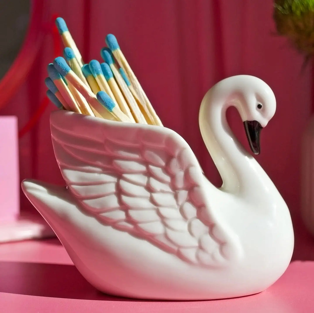 Swan Match Striker