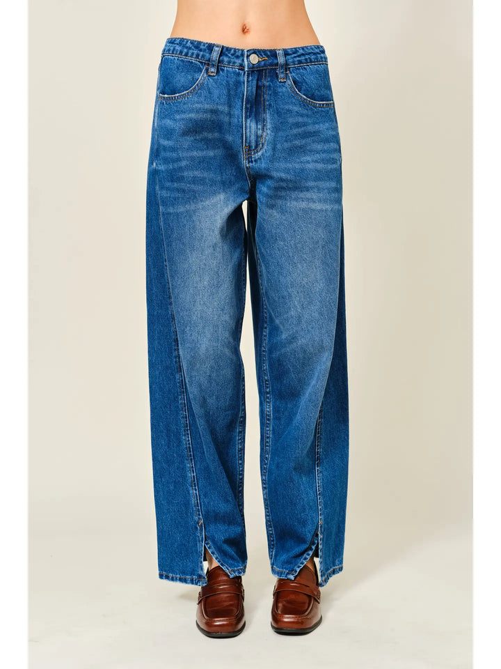 Front Slit Semi Barrel Jeans