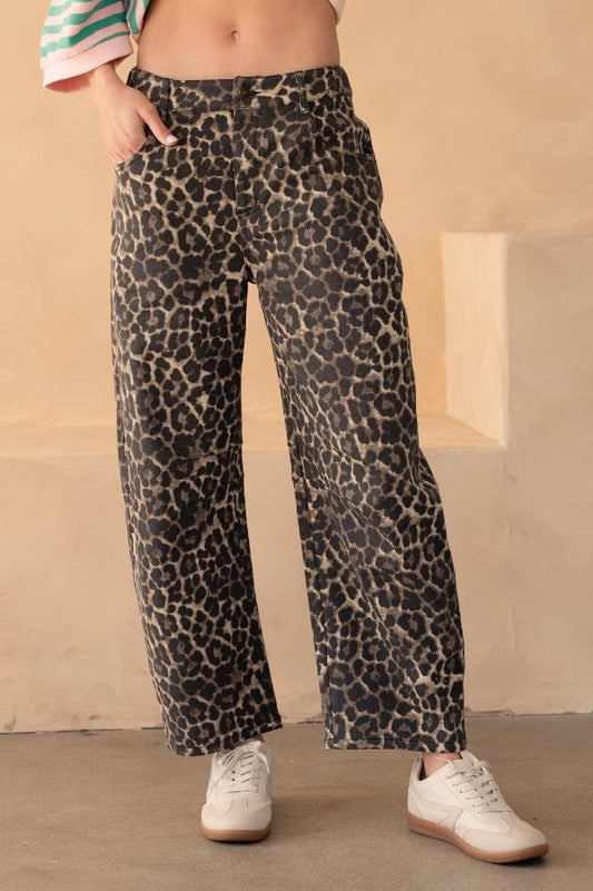Washed Leopard Denim Mid Rise Barrel Jeans Pantsy