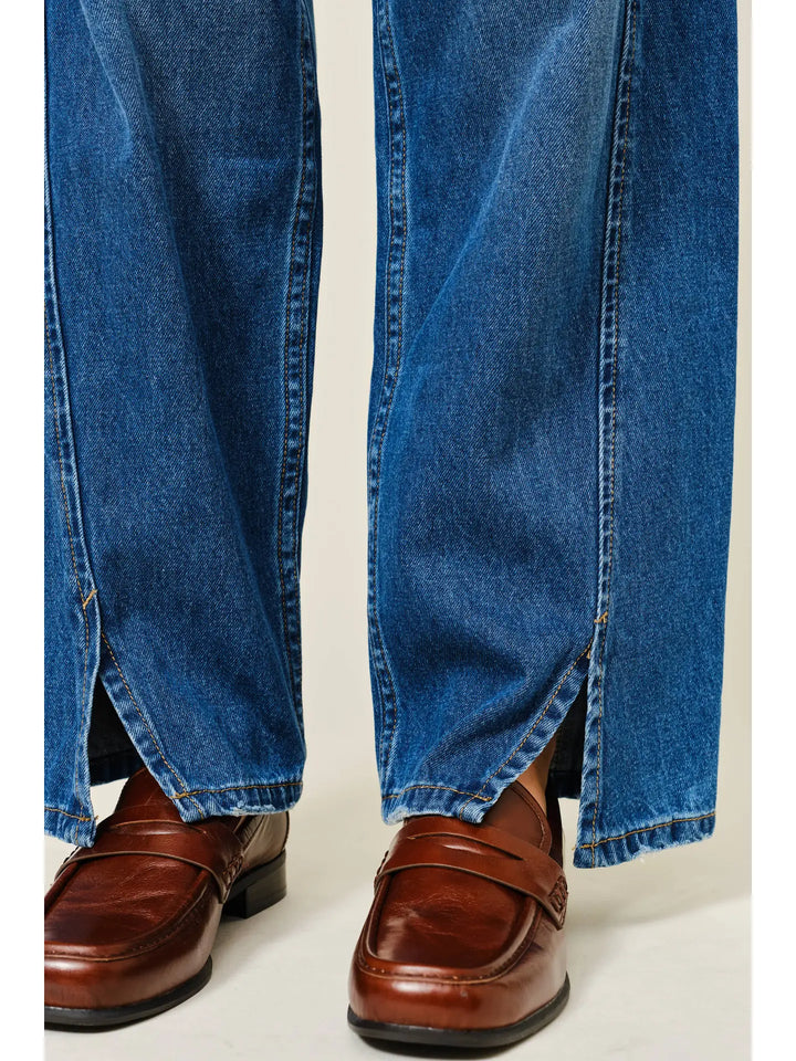 Front Slit Semi Barrel Jeans