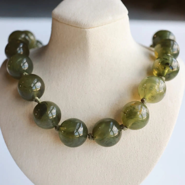 The Bubble Necklace in Olive