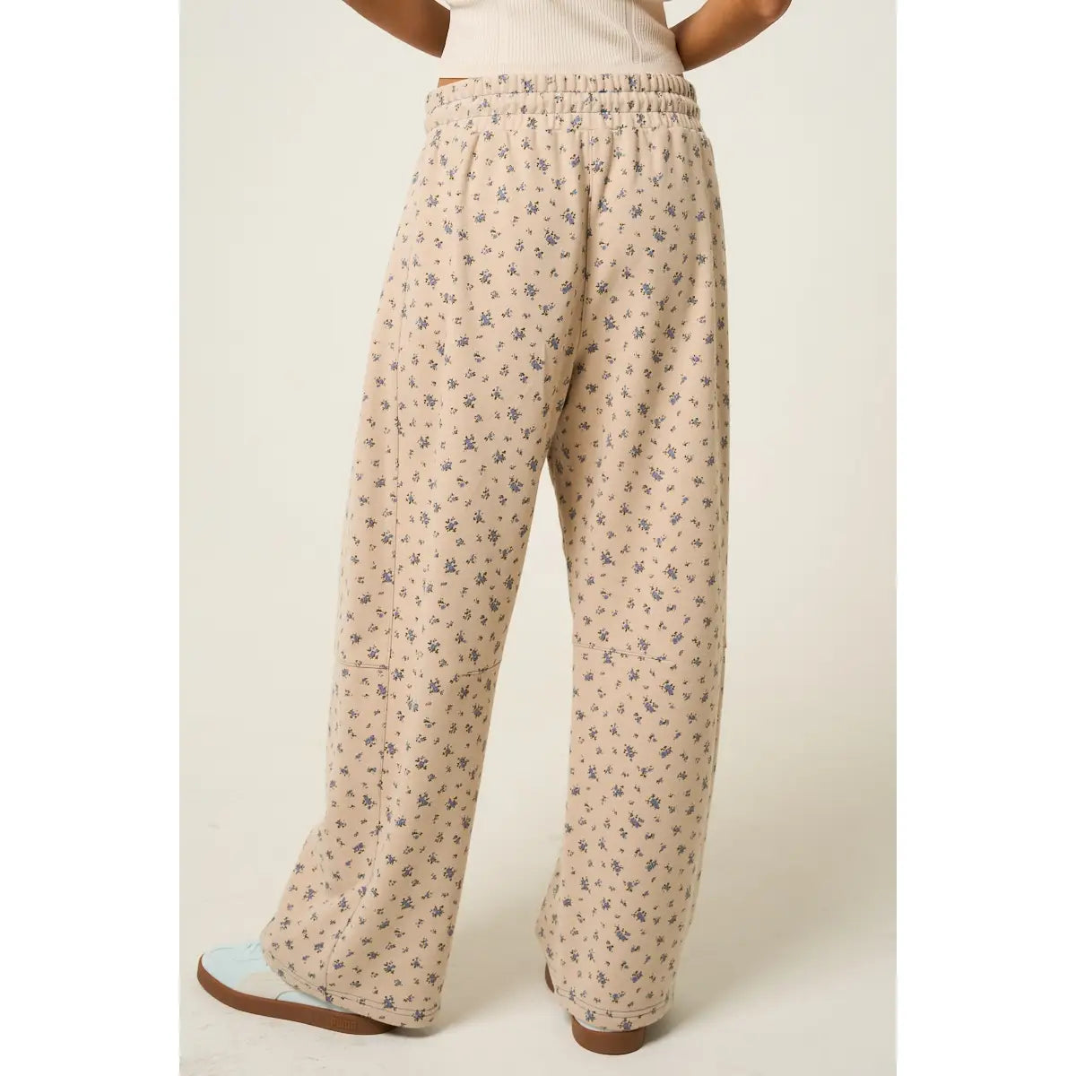 Delicate Floral Casual Pants