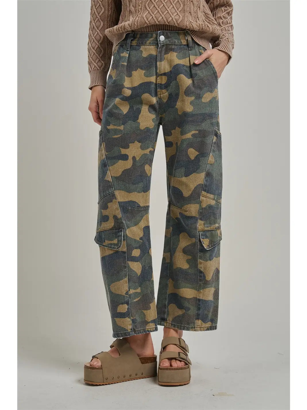 Mid Rise Big Camouflage Utility Cargo Pants