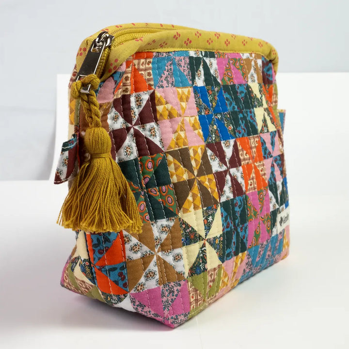 Calico Quilted Zipper Pouch
