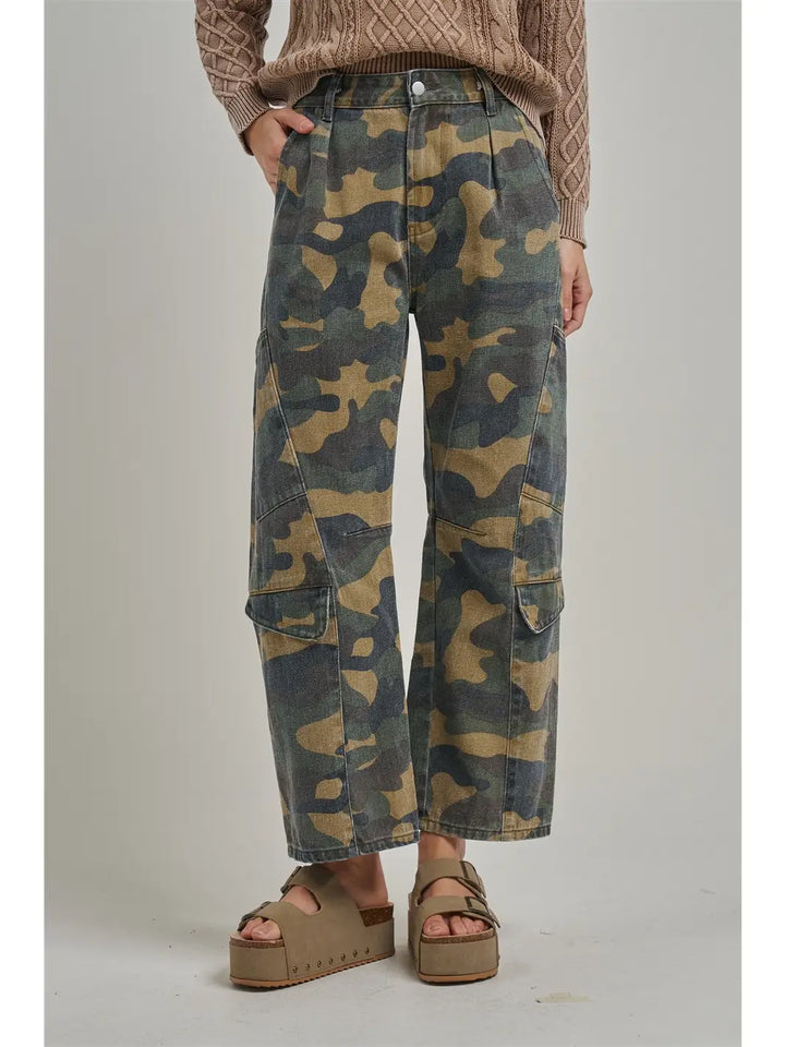 Mid Rise Big Camouflage Utility Cargo Pants