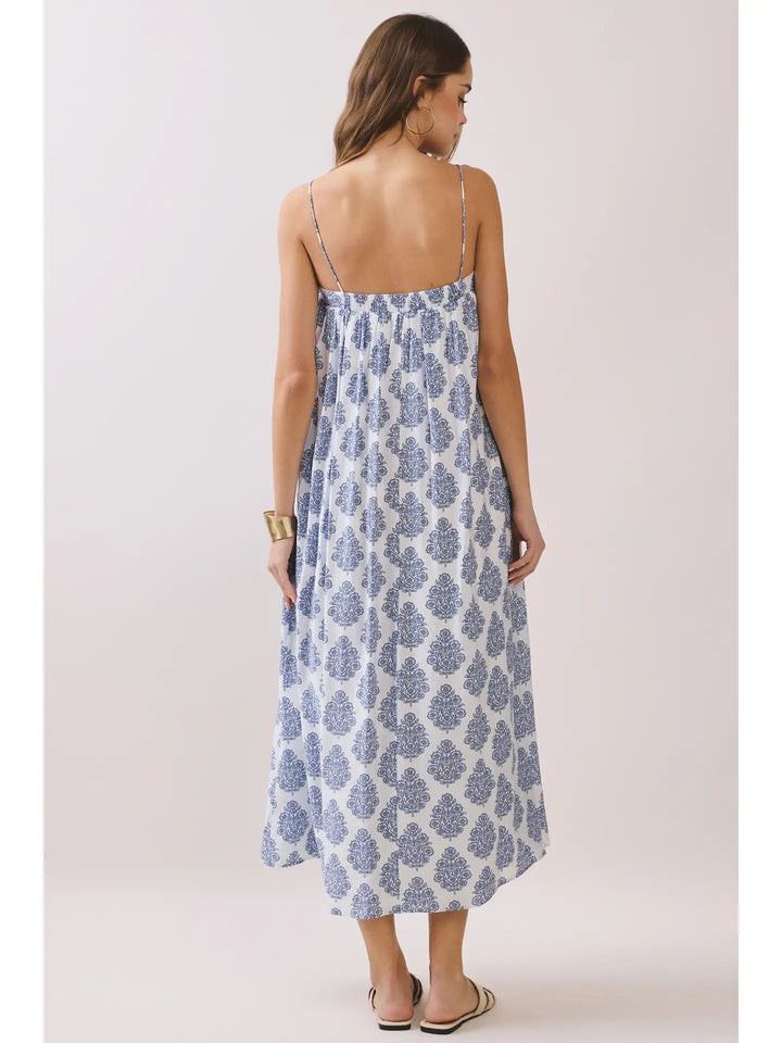 Printed Flowy Silhouette Side Pockets Maxi Dress