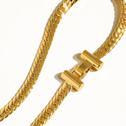 Savannah 18K Gold T Bold Chain Choker