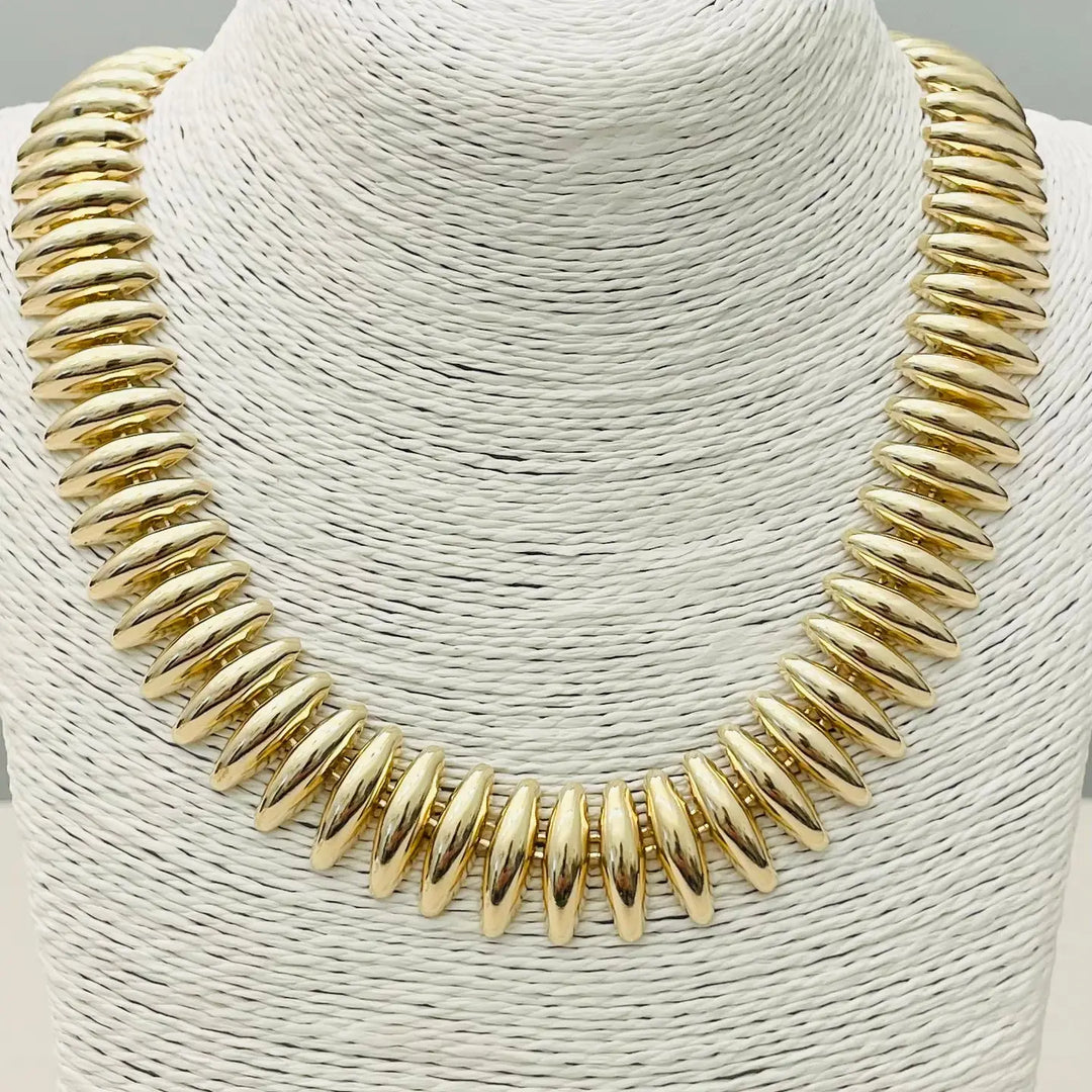 Chic - Geometric Collar – The Ivory Palm