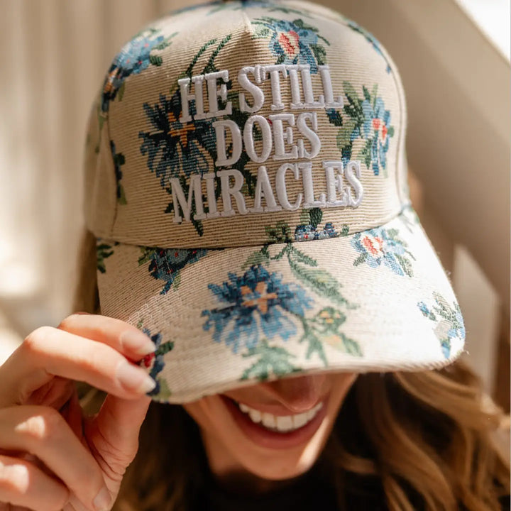 Trucker Hat: He Still Does Miracles, Floral, Snapback