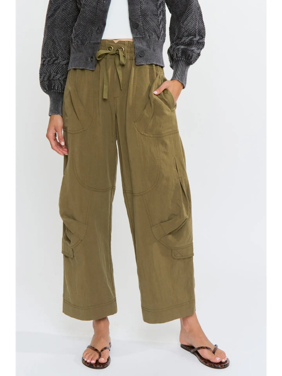 Wide-Leg Cargo Pants with Utility Pockets