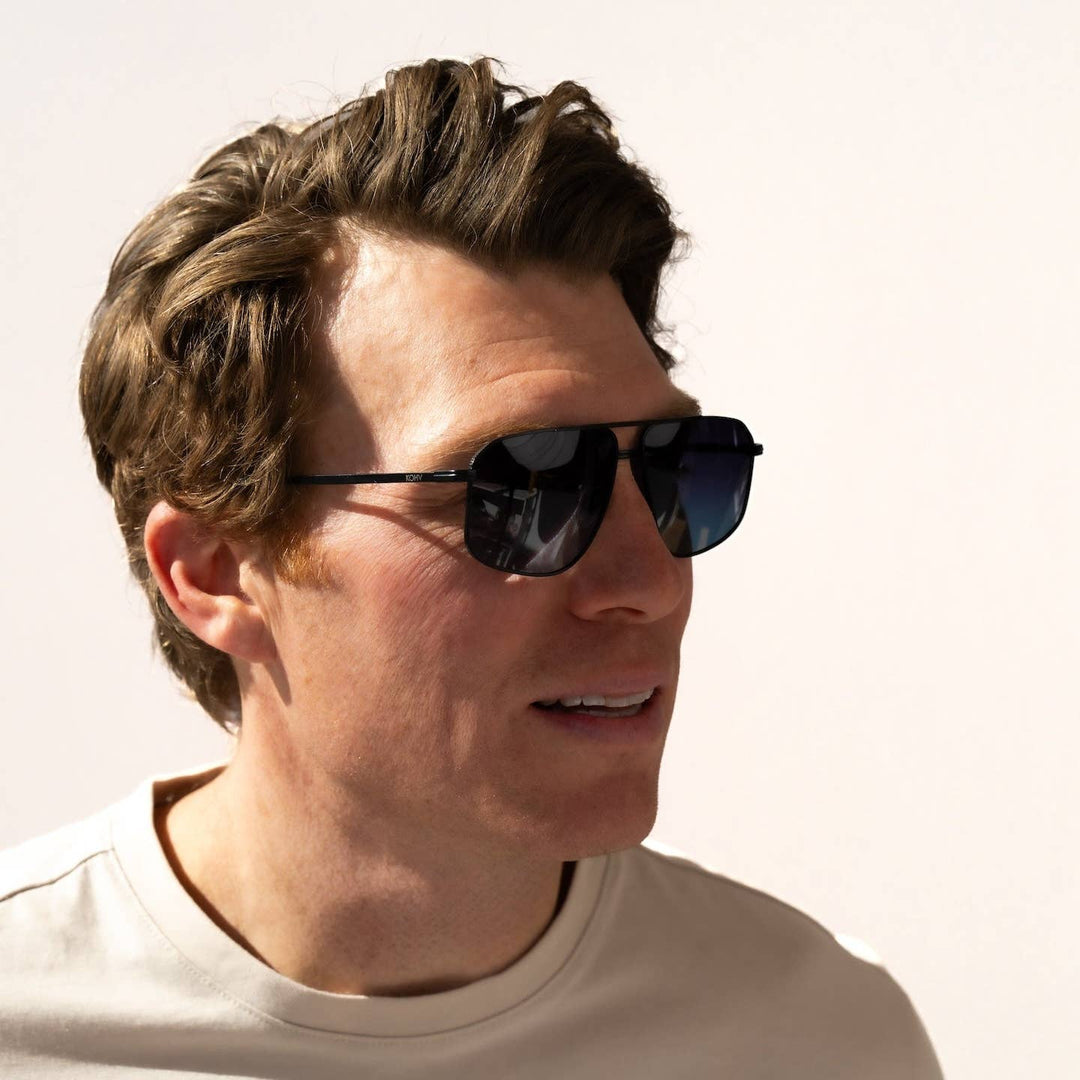 SOL CLASSIC Polarized Fashion Navigator Sunglasses