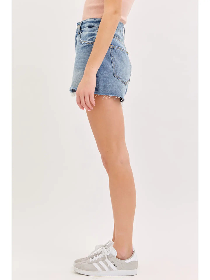 Mom Short with Distressed Hem
