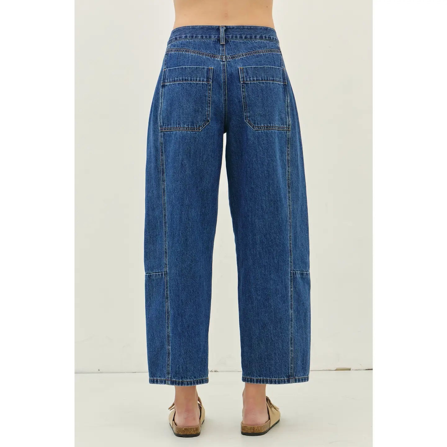 Mid Rise Barrel Leg Ankle Denim Pants with Pockets