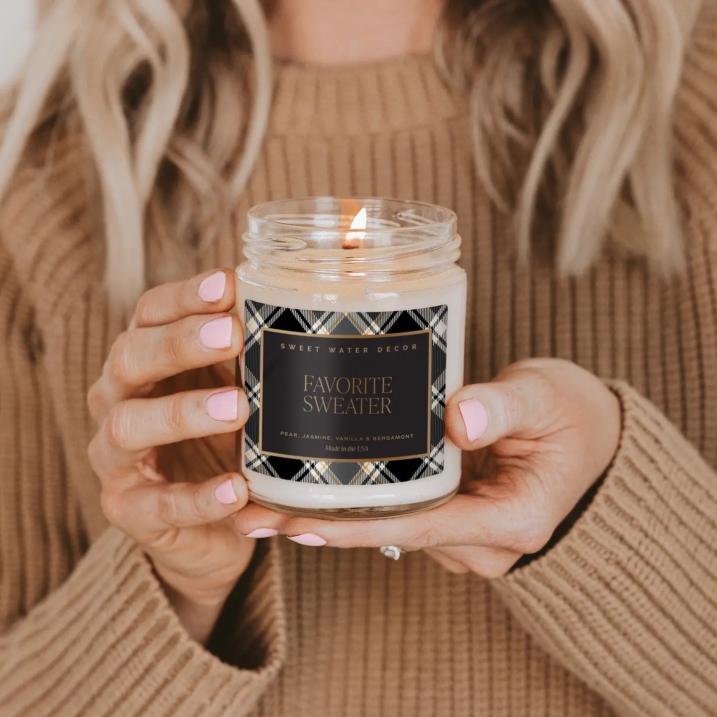 Favorite Sweater 9 oz Soy Candle - Fall Decor