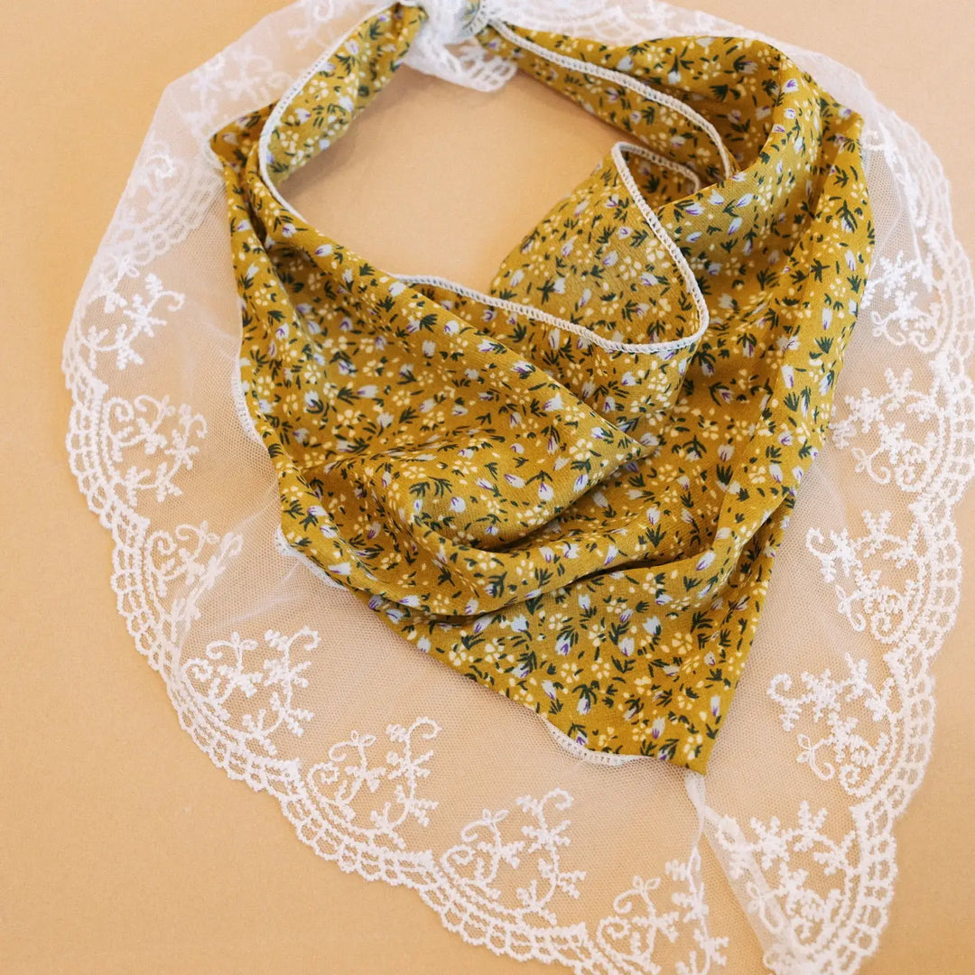 Little Bit of Lace Scarf - Yellow
