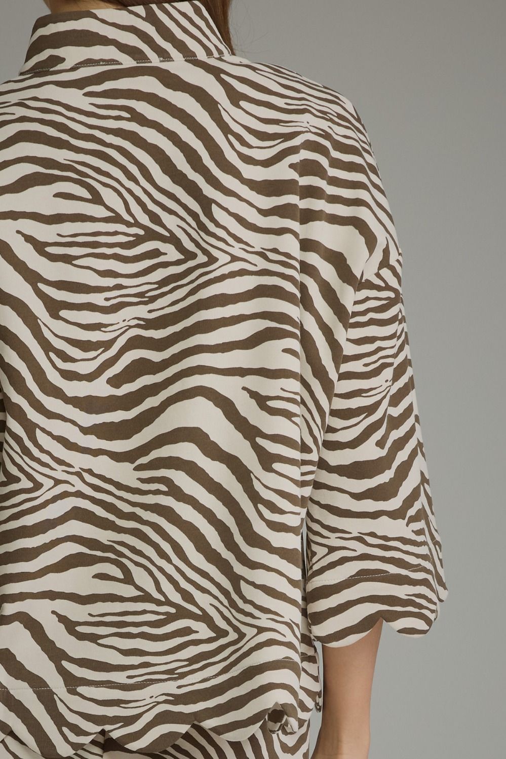 Zebra Scalloped Hem Pullover Top