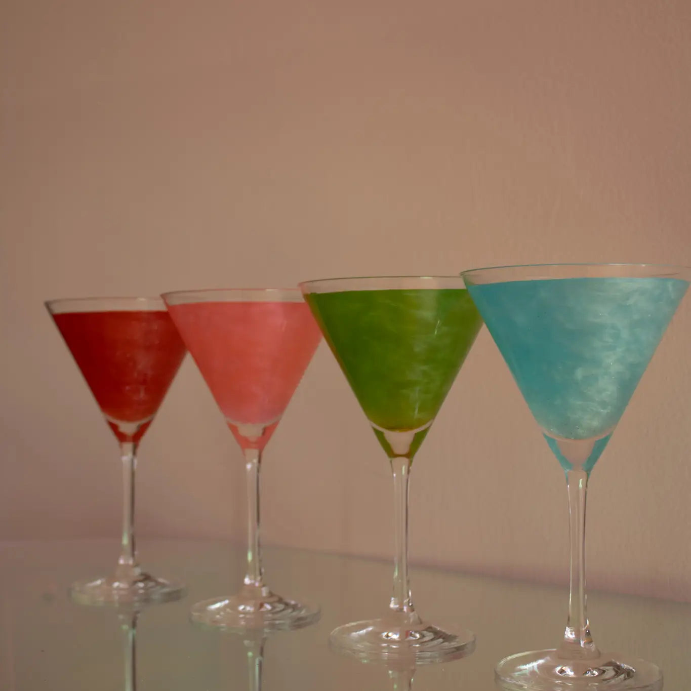 Christmas Cotton Candy Drink Glitter Bombs